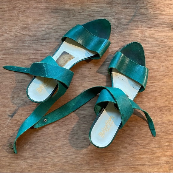 🚨MOVING SALE🚨 - Picture 7 of 7